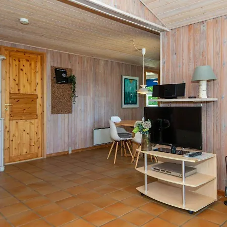 6 Person Holiday In R M Holiday home Lakolk