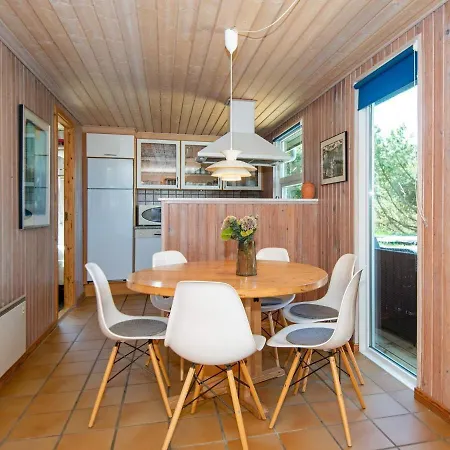 6 Person Holiday In R M Holiday home Lakolk