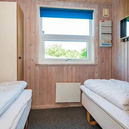 6 Person Holiday In R M Ferienhaus *